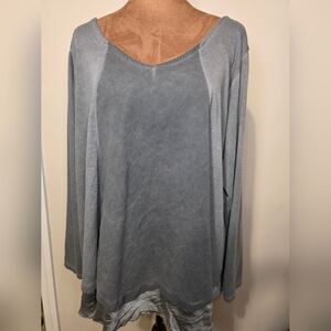 NWT Tempo Paris Boutique Charcoal Colorblock Ruffle Hem Top – S/M – Boho Chic